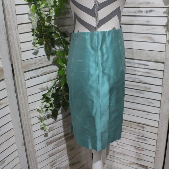 RARE FIND VINTAGE Banu silk suit jacket/skirt (1503) - Picture 8 of 12